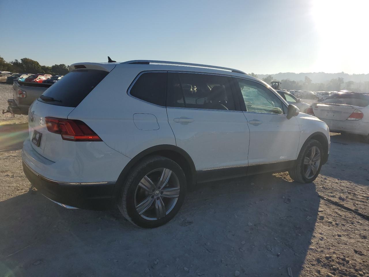 2021 VOLKSWAGEN TIGUAN SE photo 7