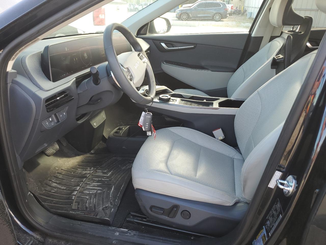 2023 KIA EV6 WIND photo 7