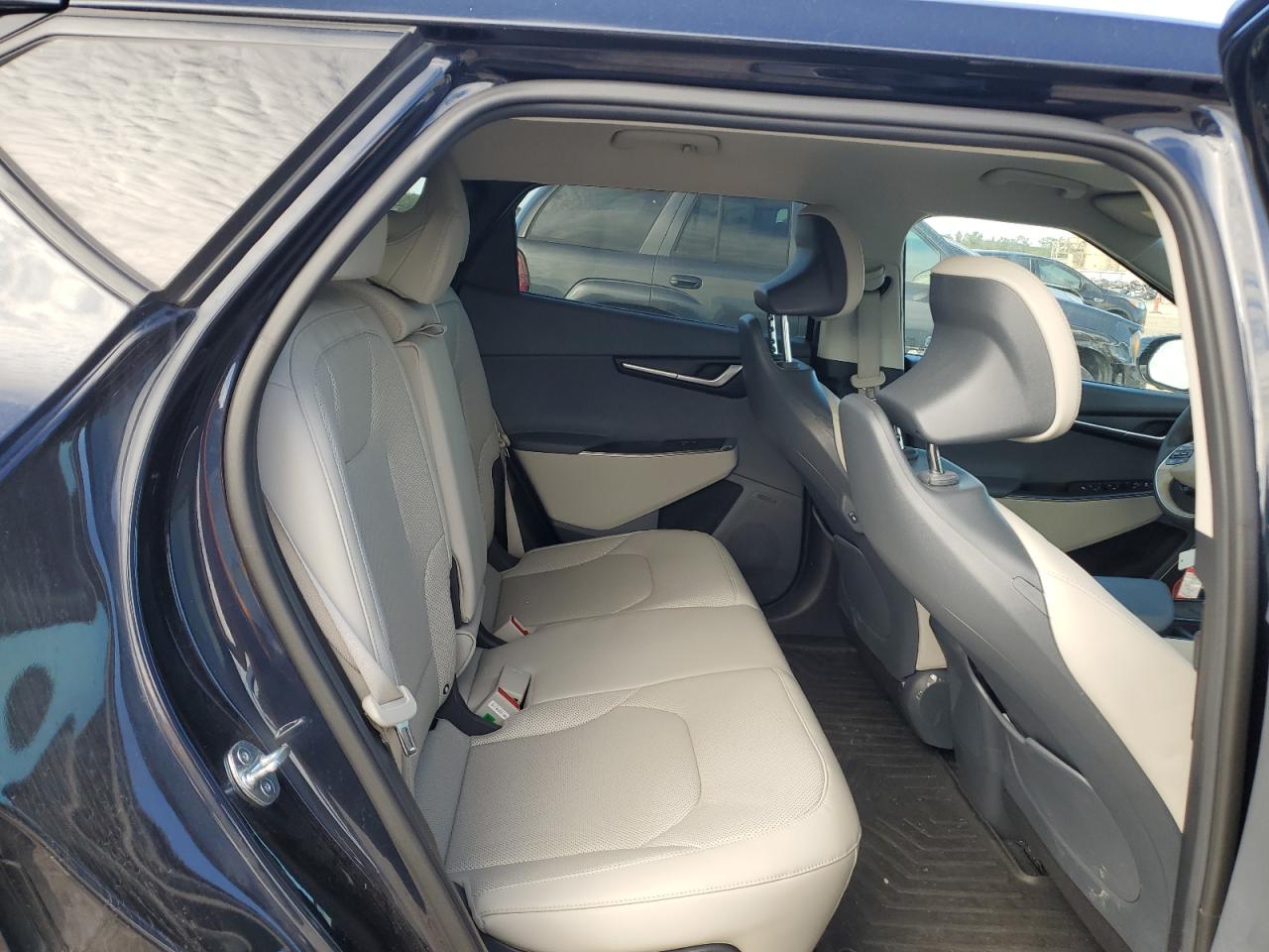 2023 KIA EV6 WIND photo 10