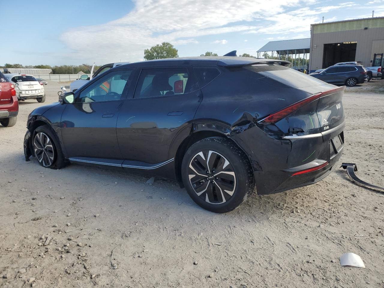 2023 KIA EV6 WIND photo 2