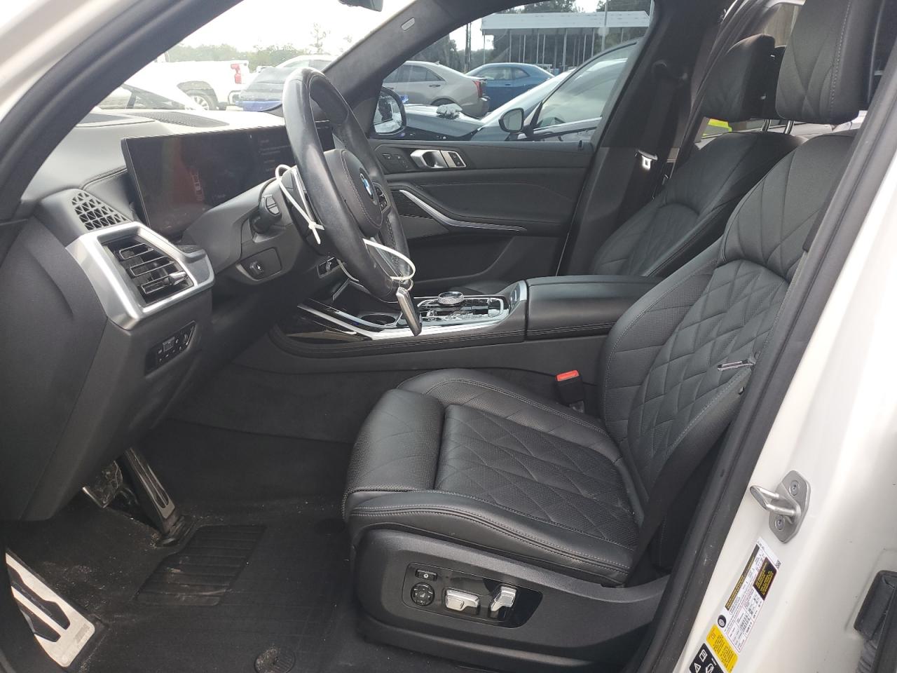 2023 BMW X7 XDRIVE40I photo 7