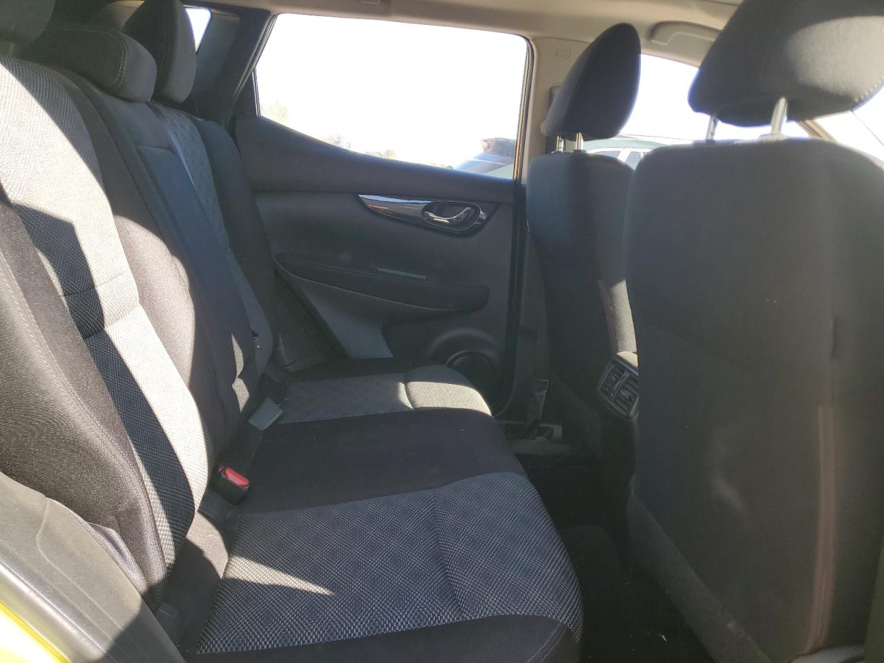 2018 NISSAN ROGUE SPORT S photo 31