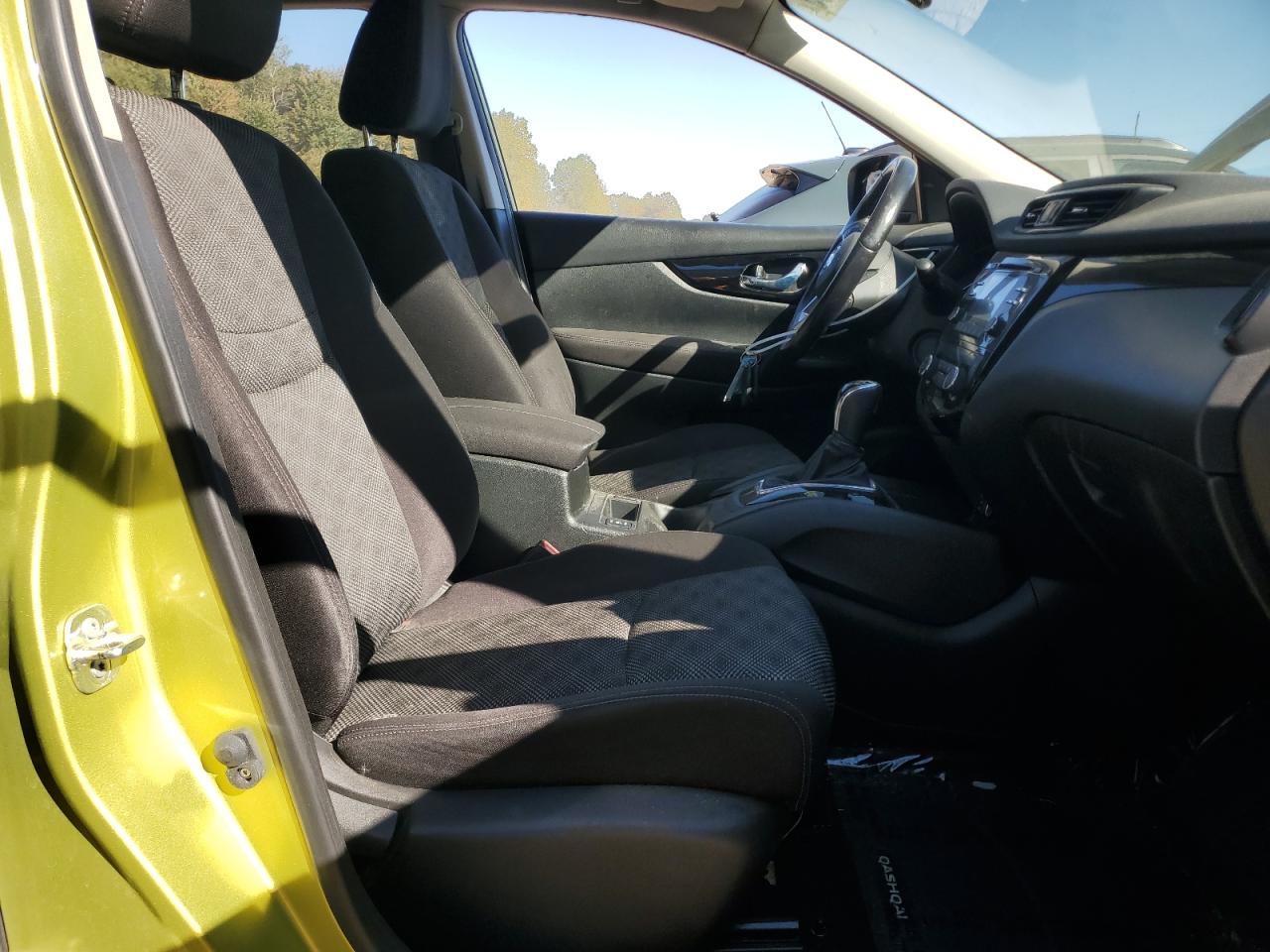 2018 NISSAN ROGUE SPORT S photo 19