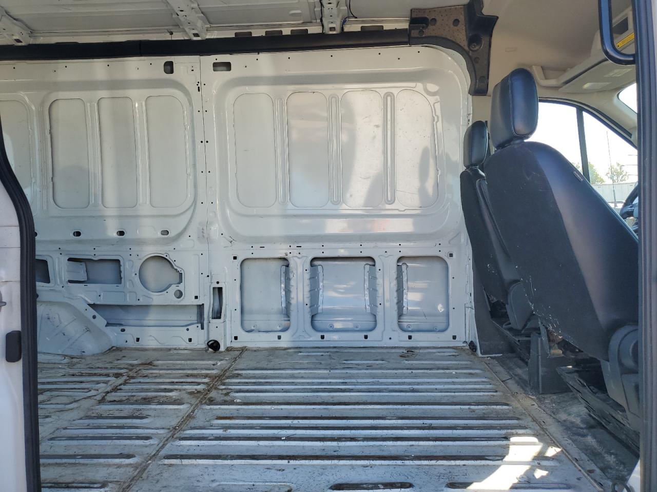 2020 FORD TRANSIT T-250 photo 11