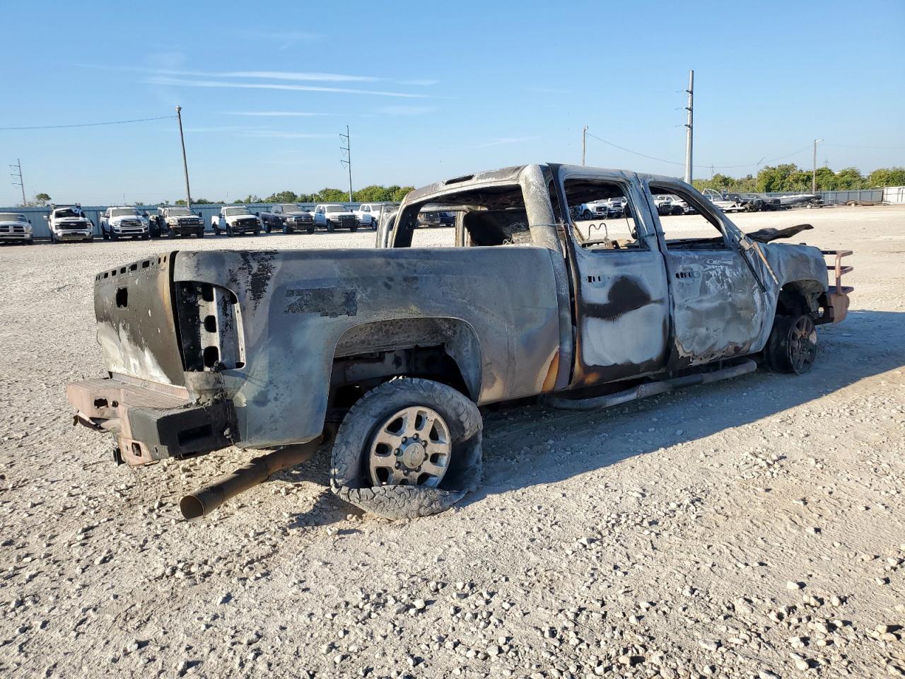 2013 CHEVROLET SILVERADO K2500 HEAVY DUTY LT photo 3
