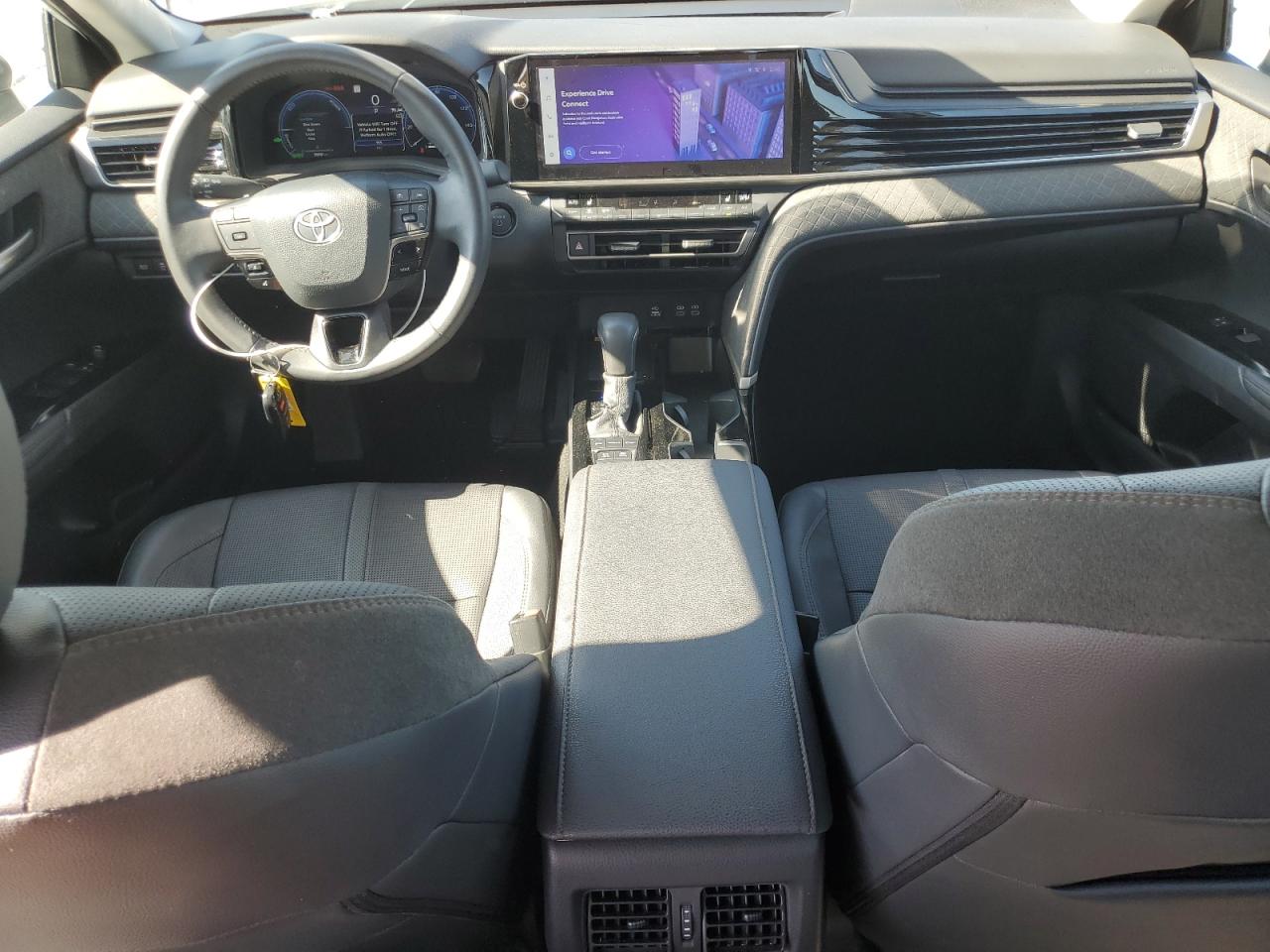 2025 TOYOTA CAMRY XSE photo 15