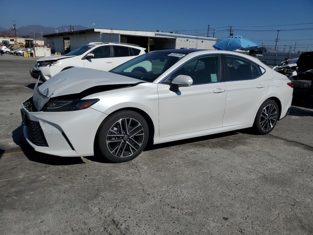 2025 TOYOTA CAMRY
