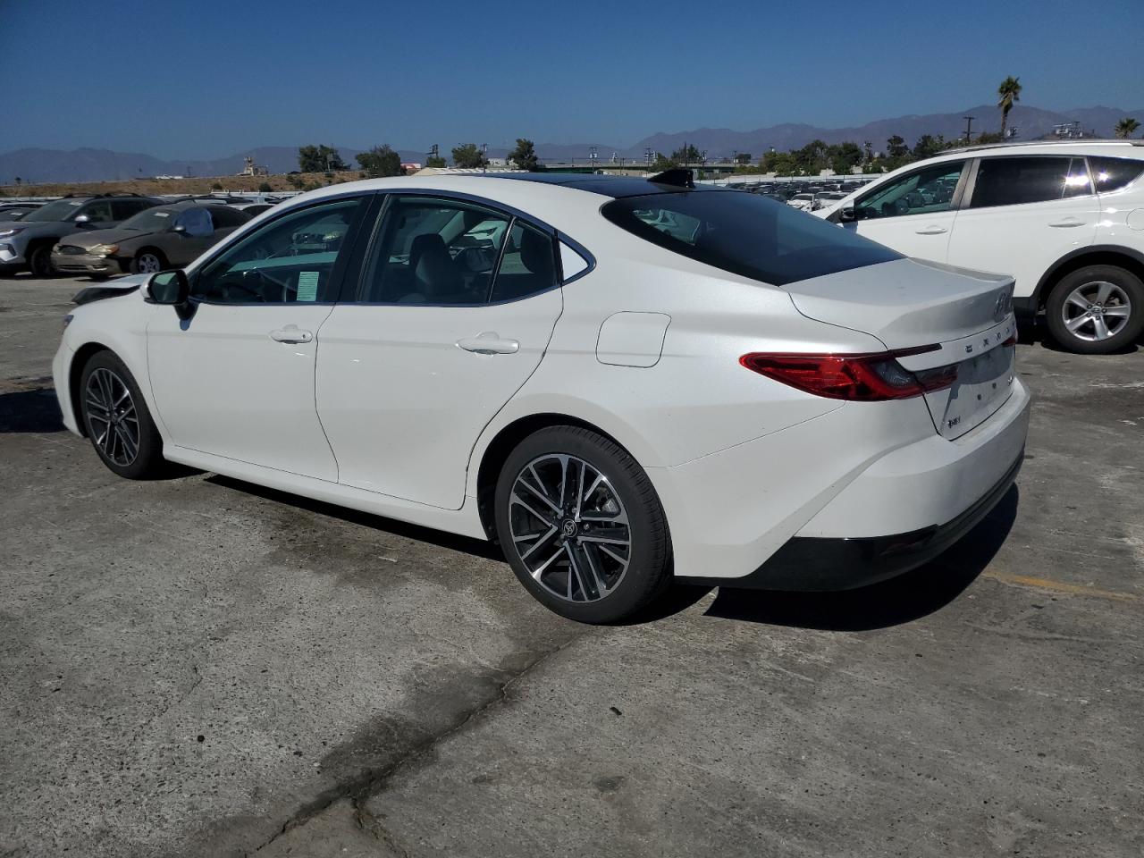 2025 TOYOTA CAMRY XSE photo 3