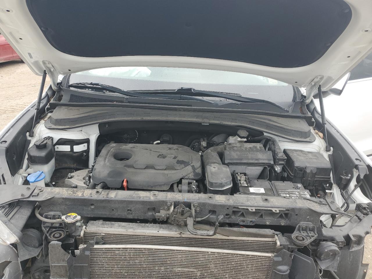 2019 HYUNDAI SANTA FE SE photo 12