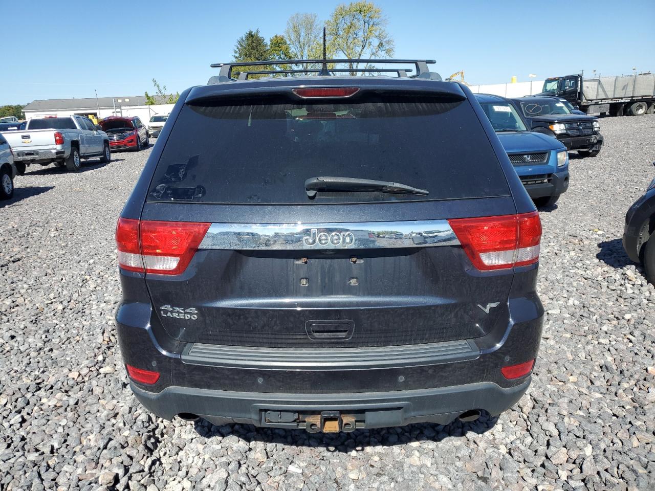 2012 JEEP GRAND CHEROKEE LAREDO photo 16