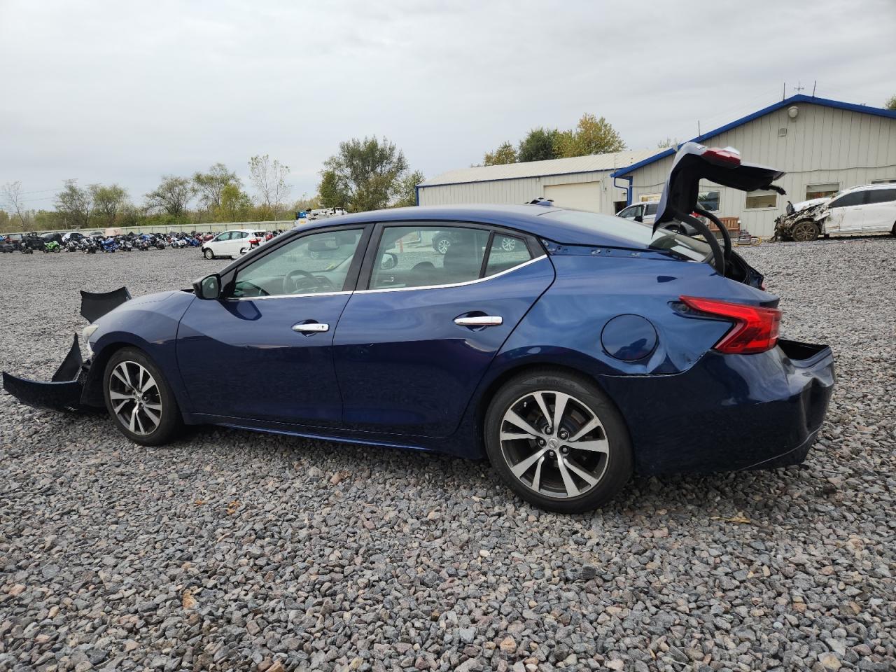 2017 NISSAN MAXIMA 3.5S photo 4