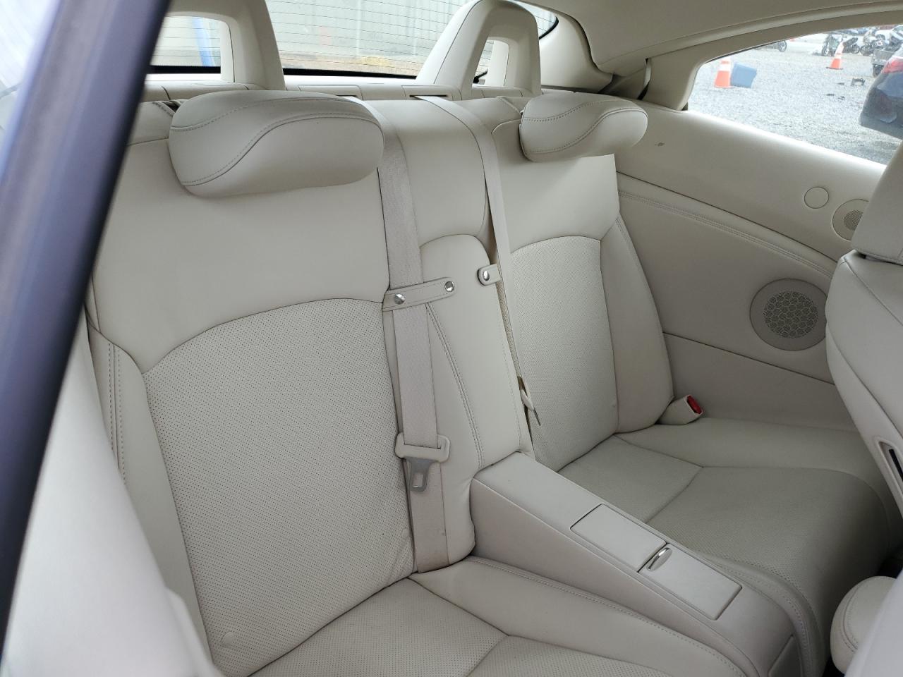 2010 LEXUS IS photo 10