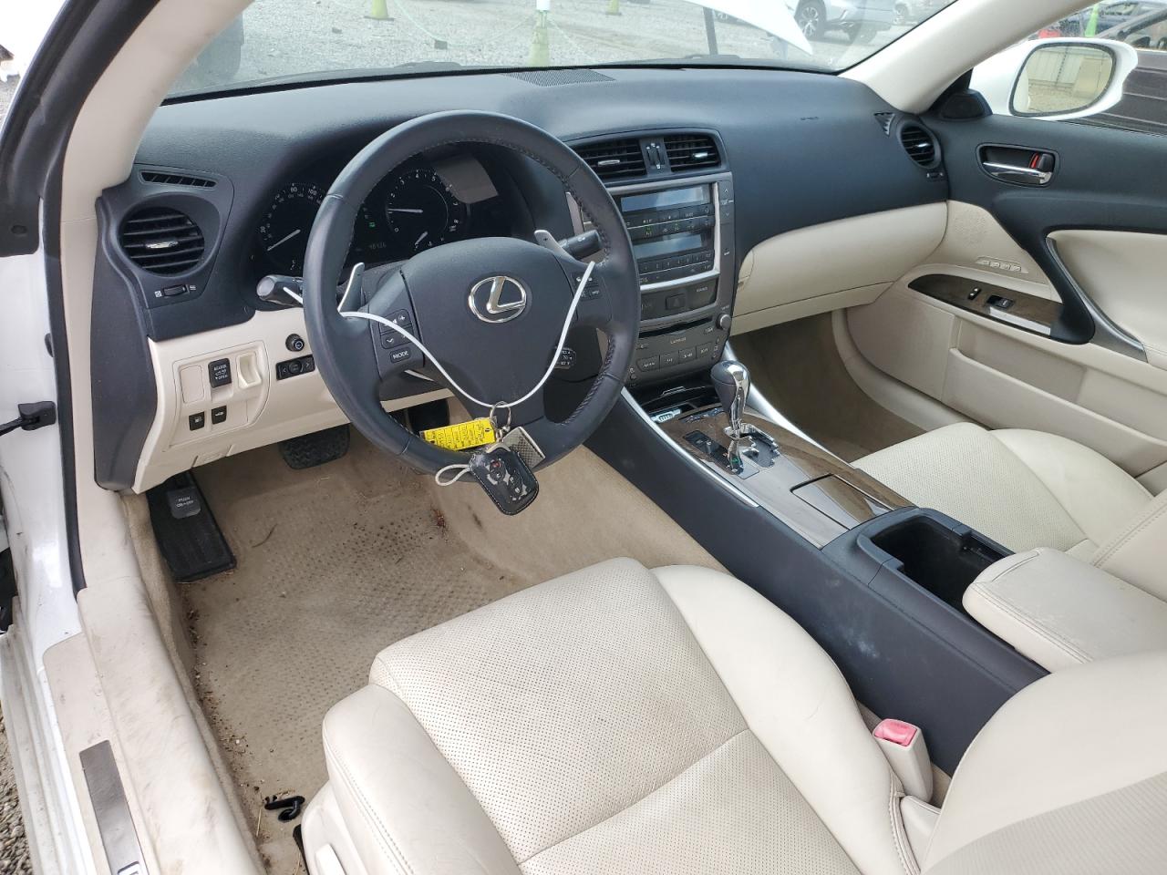 2010 LEXUS IS photo 8