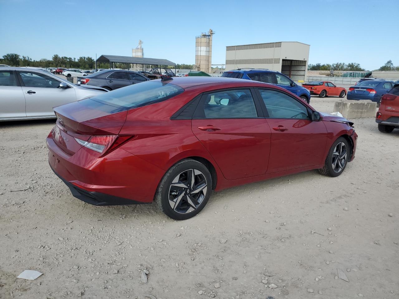 2023 HYUNDAI ELANTRA SEL photo 5