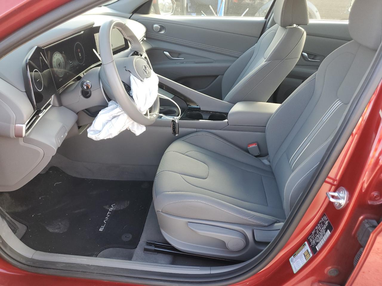 2023 HYUNDAI ELANTRA SEL photo 13