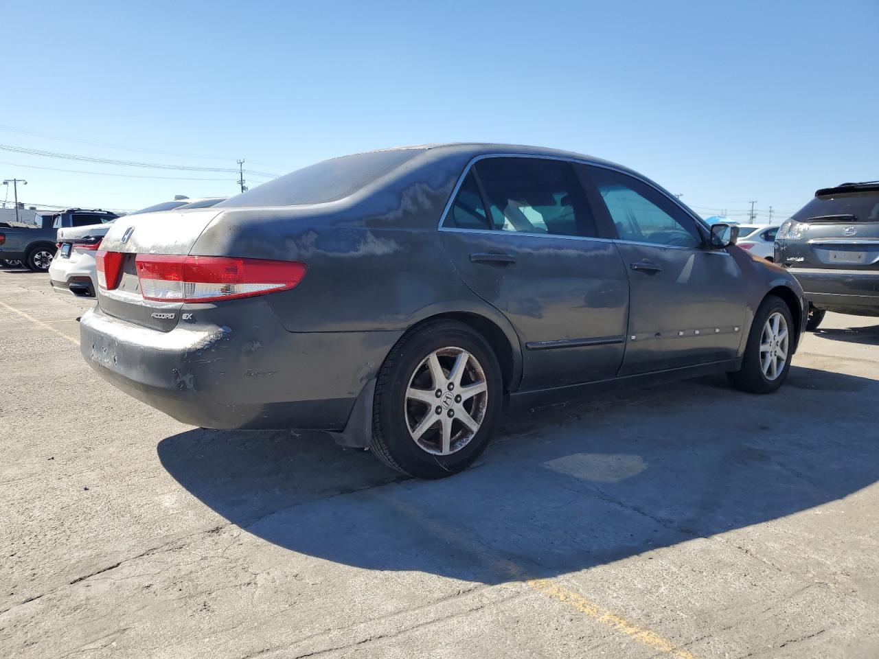 2004 HONDA ACCORD photo 3