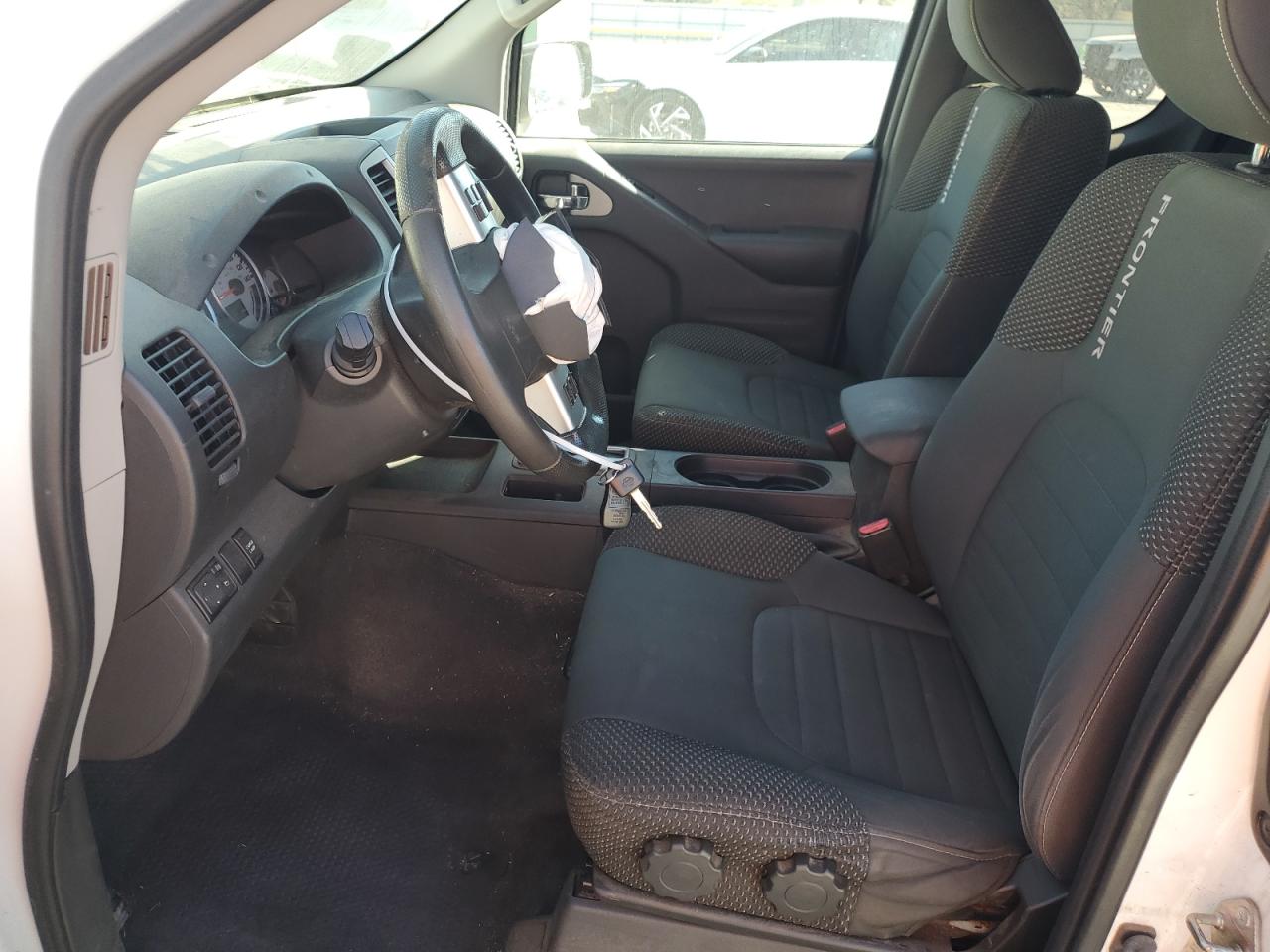 2019 NISSAN FRONTIER SV photo 7