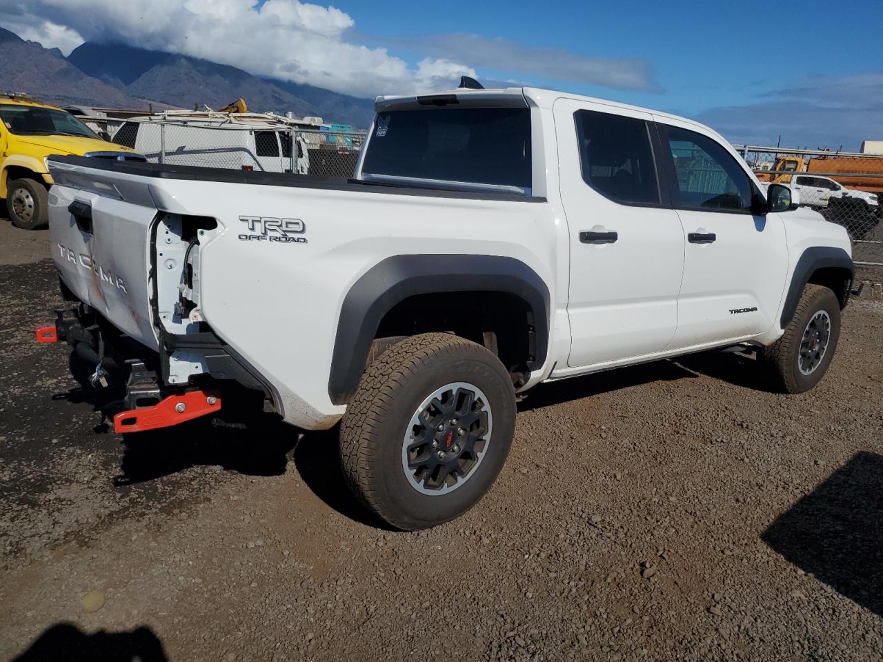 2024 TOYOTA TACOMA DOUBLE CAB photo 7