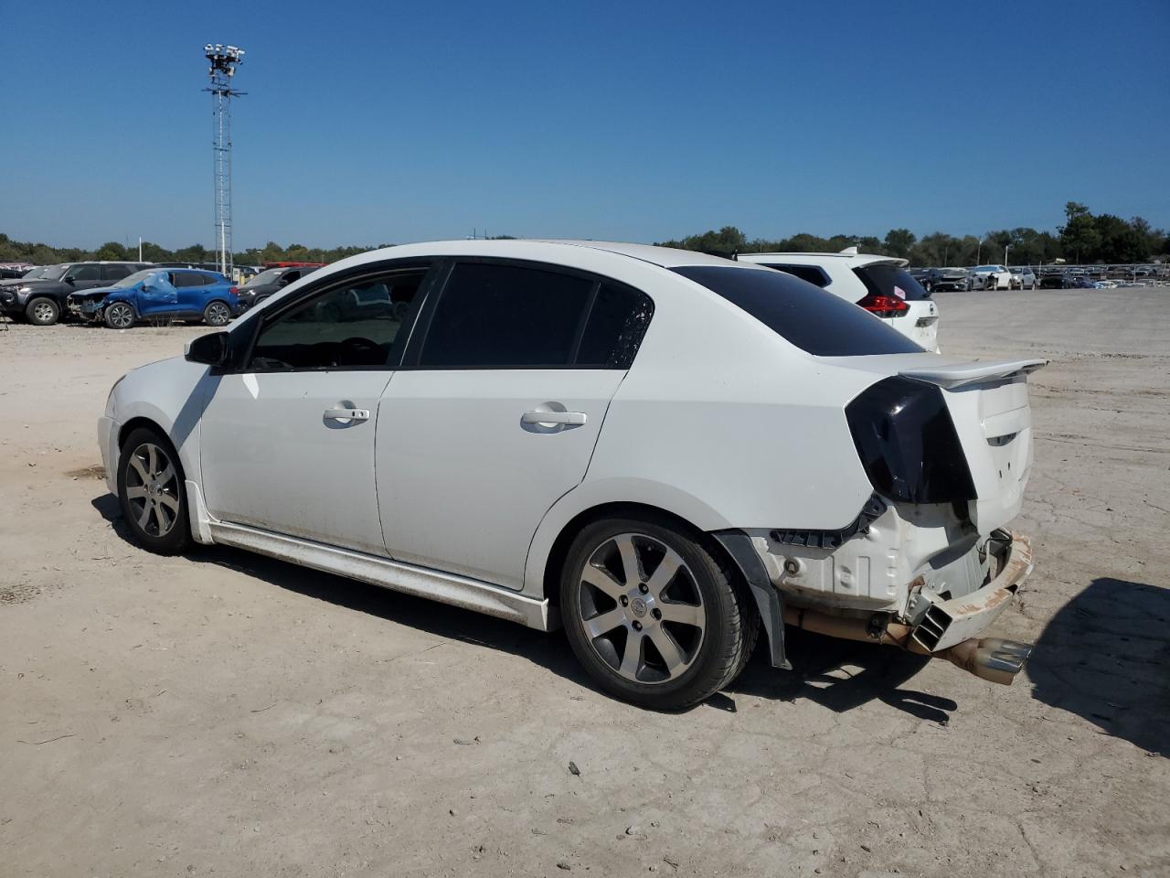 2012 NISSAN SENTRA photo 4