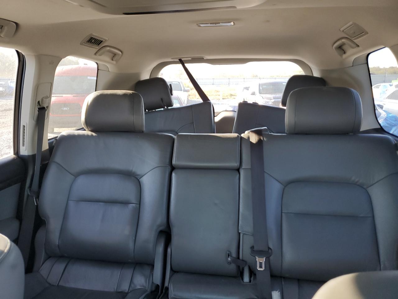 2011 TOYOTA LAND CRUISER photo 19