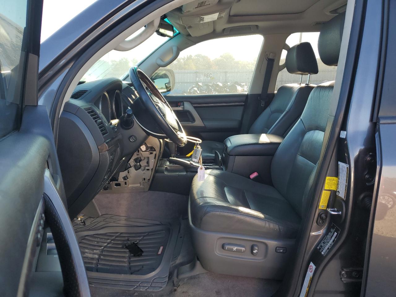 2011 TOYOTA LAND CRUISER photo 13
