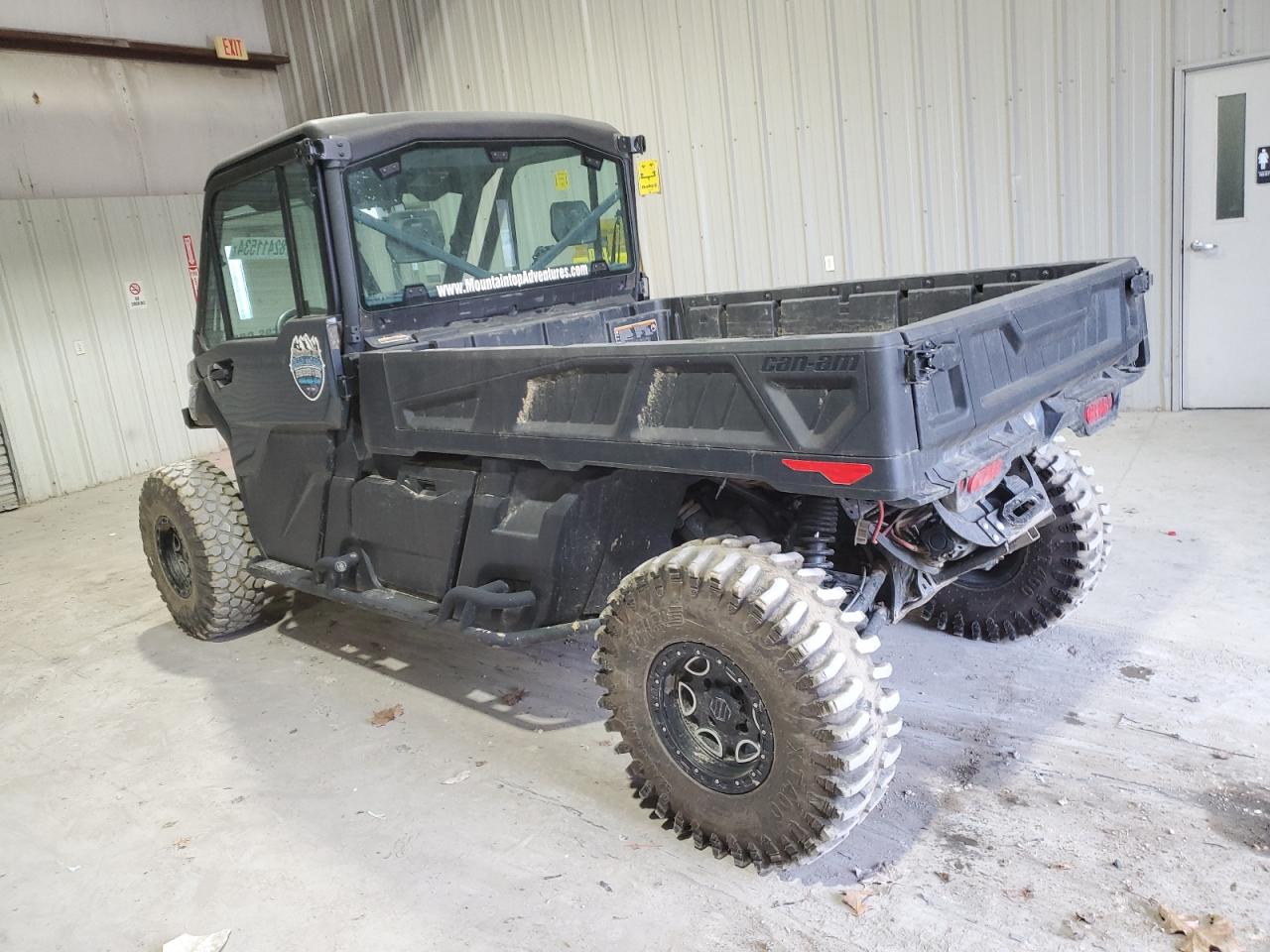 2024 CAN-AM DEFENDER PRO LIMITED HD10 photo 3