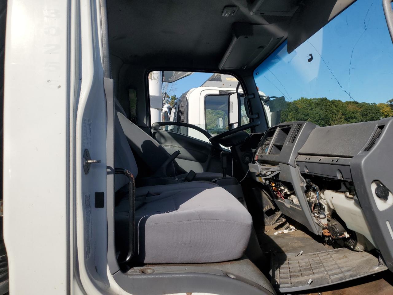 2017 ISUZU NPR REFUSE TRUCK photo 21