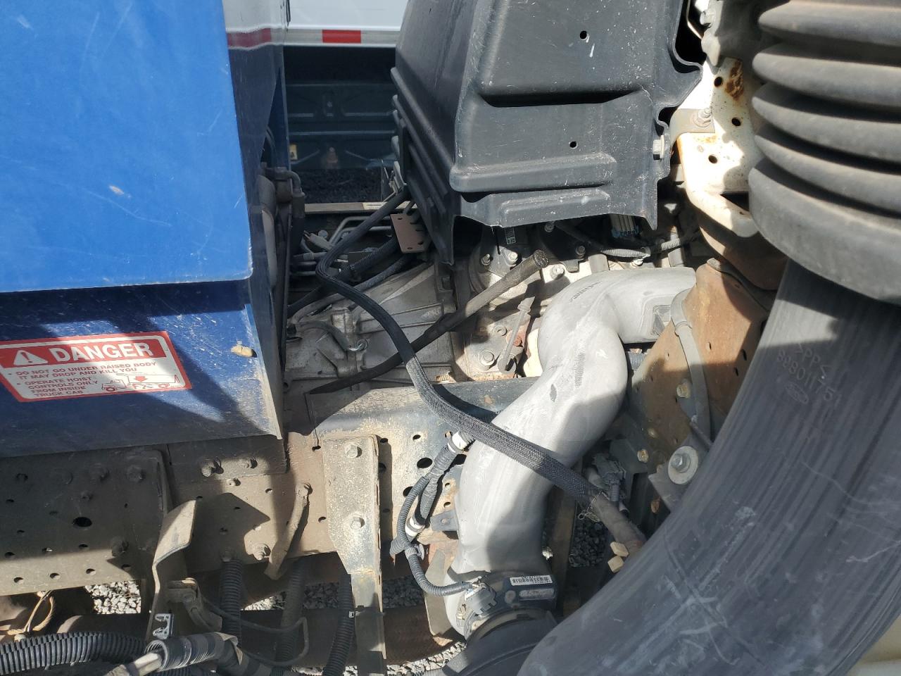2017 ISUZU NPR REFUSE TRUCK photo 23