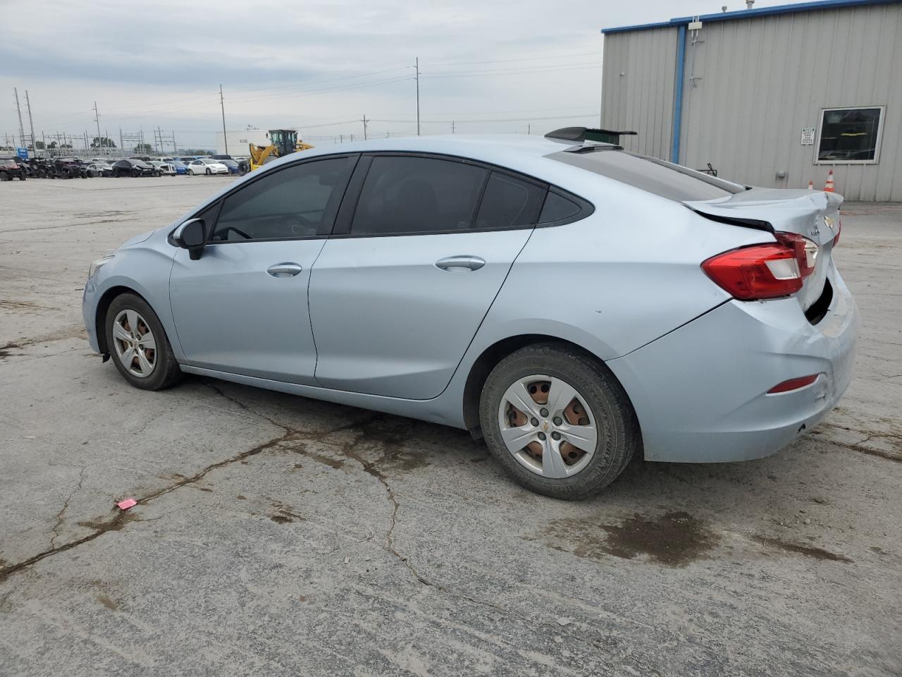 2017 CHEVROLET CRUZE LS photo 3