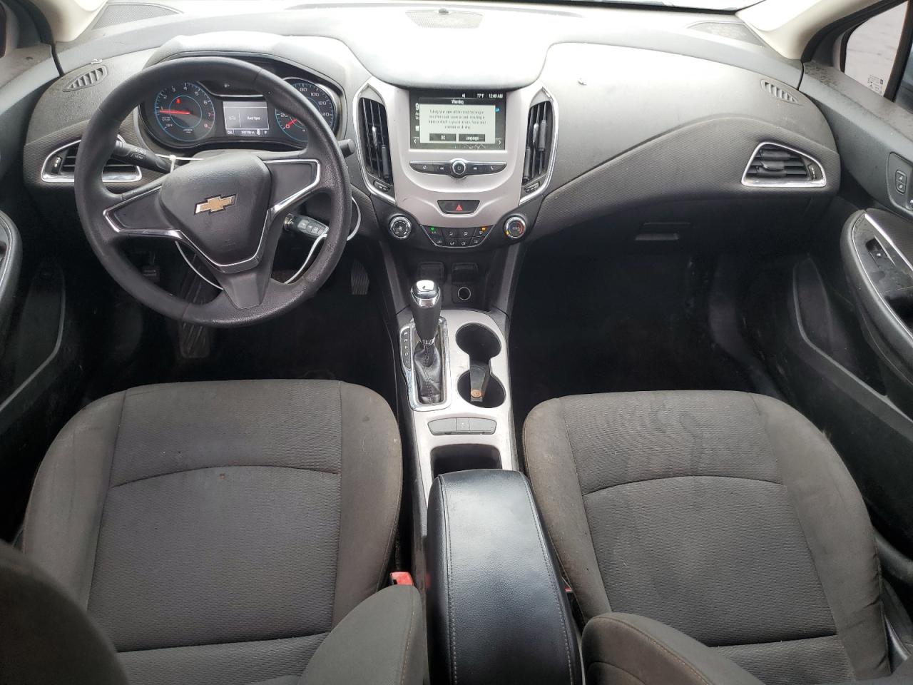 2017 CHEVROLET CRUZE LS photo 15