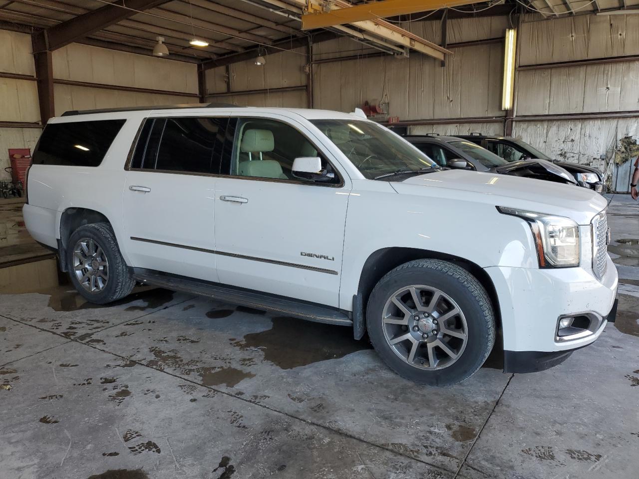 2015 GMC YUKON XL DENALI photo 4