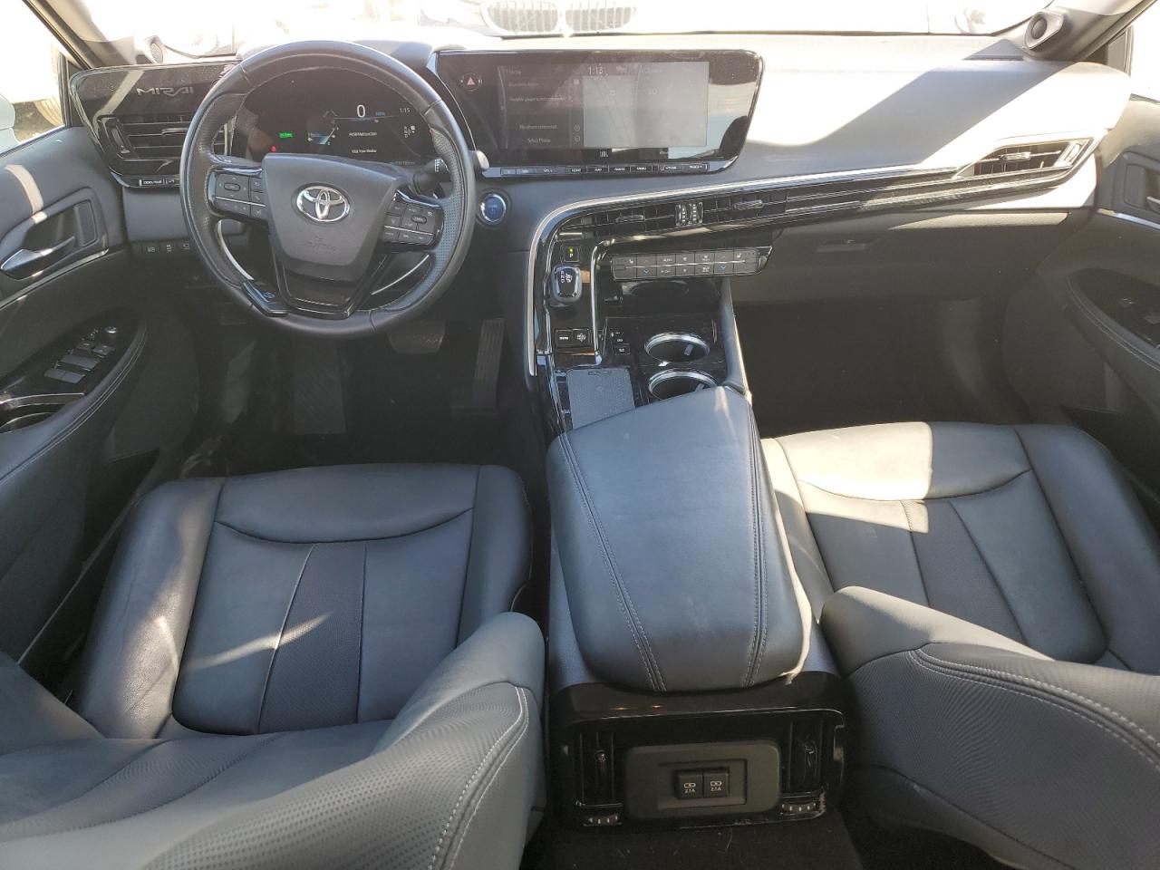 2021 TOYOTA MIRAI XLE photo 15