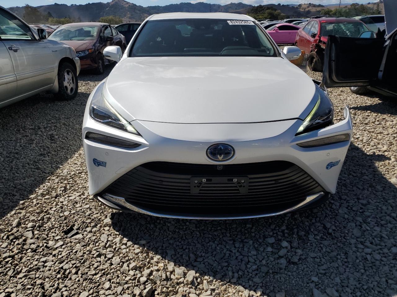 2021 TOYOTA MIRAI XLE photo 9