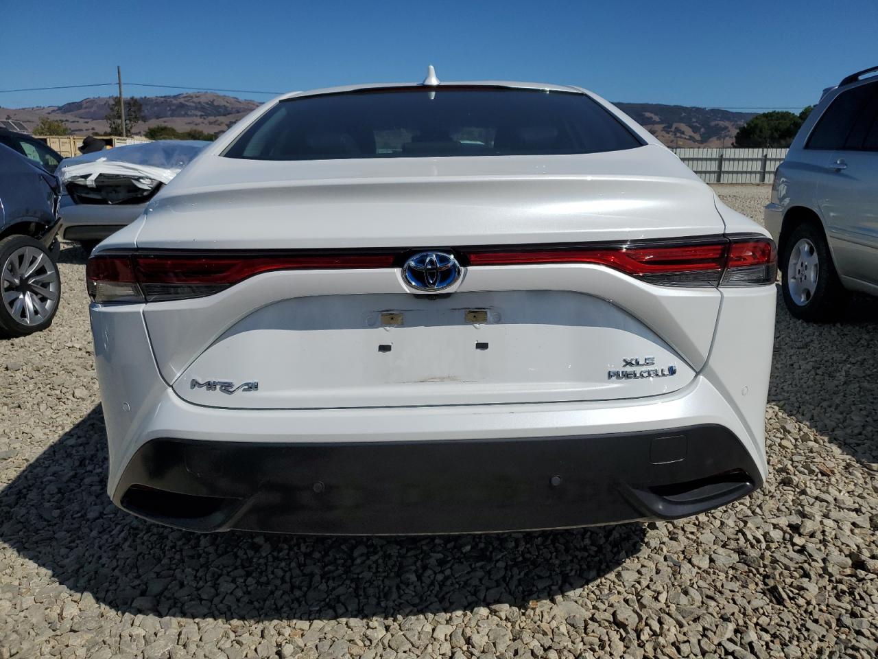 2021 TOYOTA MIRAI XLE photo 11