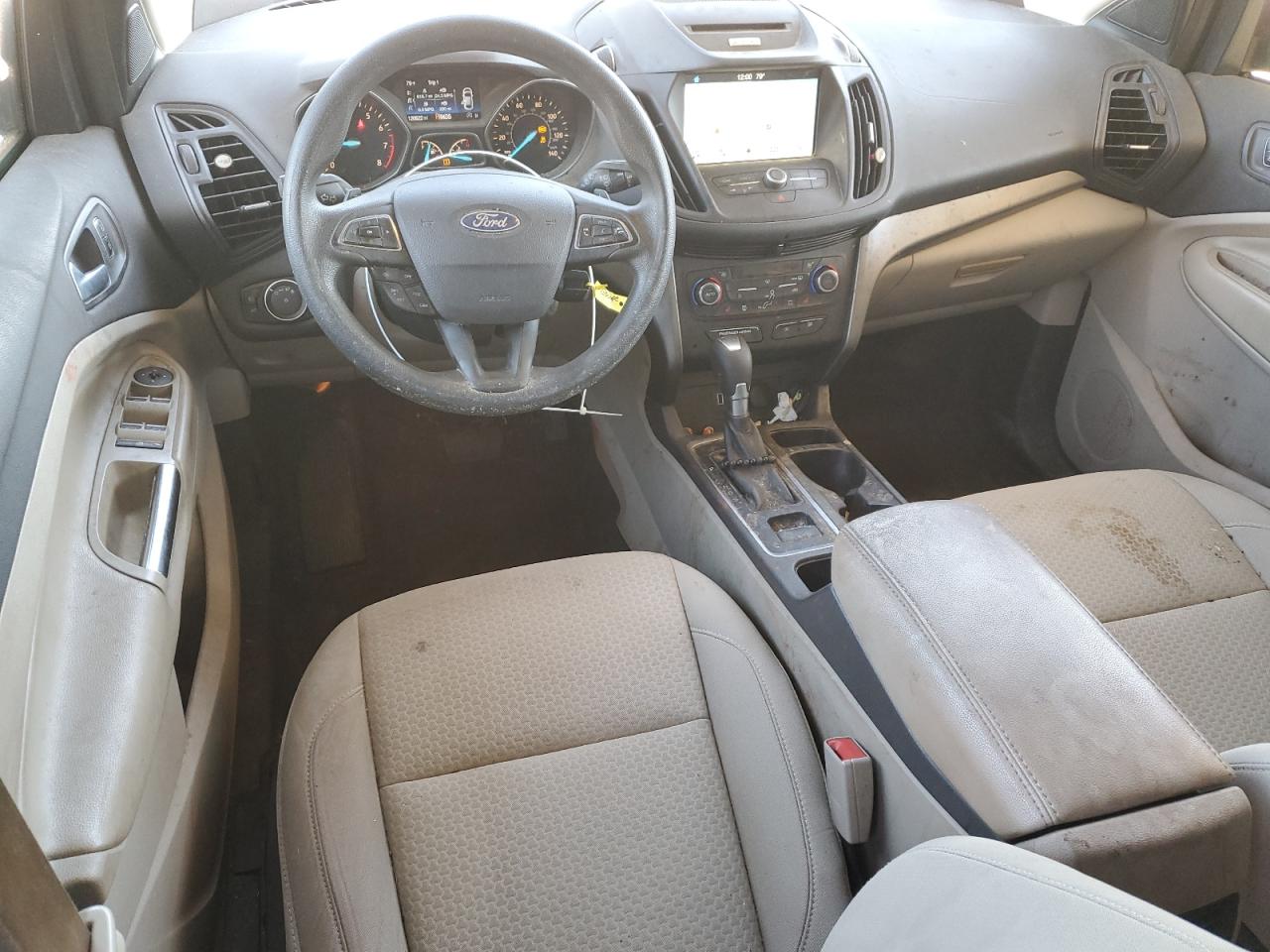 2017 FORD ESCAPE SE photo 8
