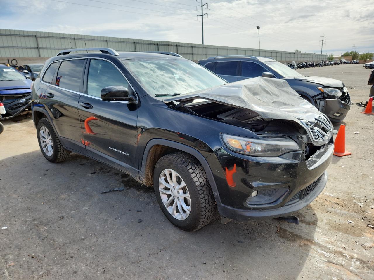 2019 JEEP CHEROKEE LATITUDE photo 10