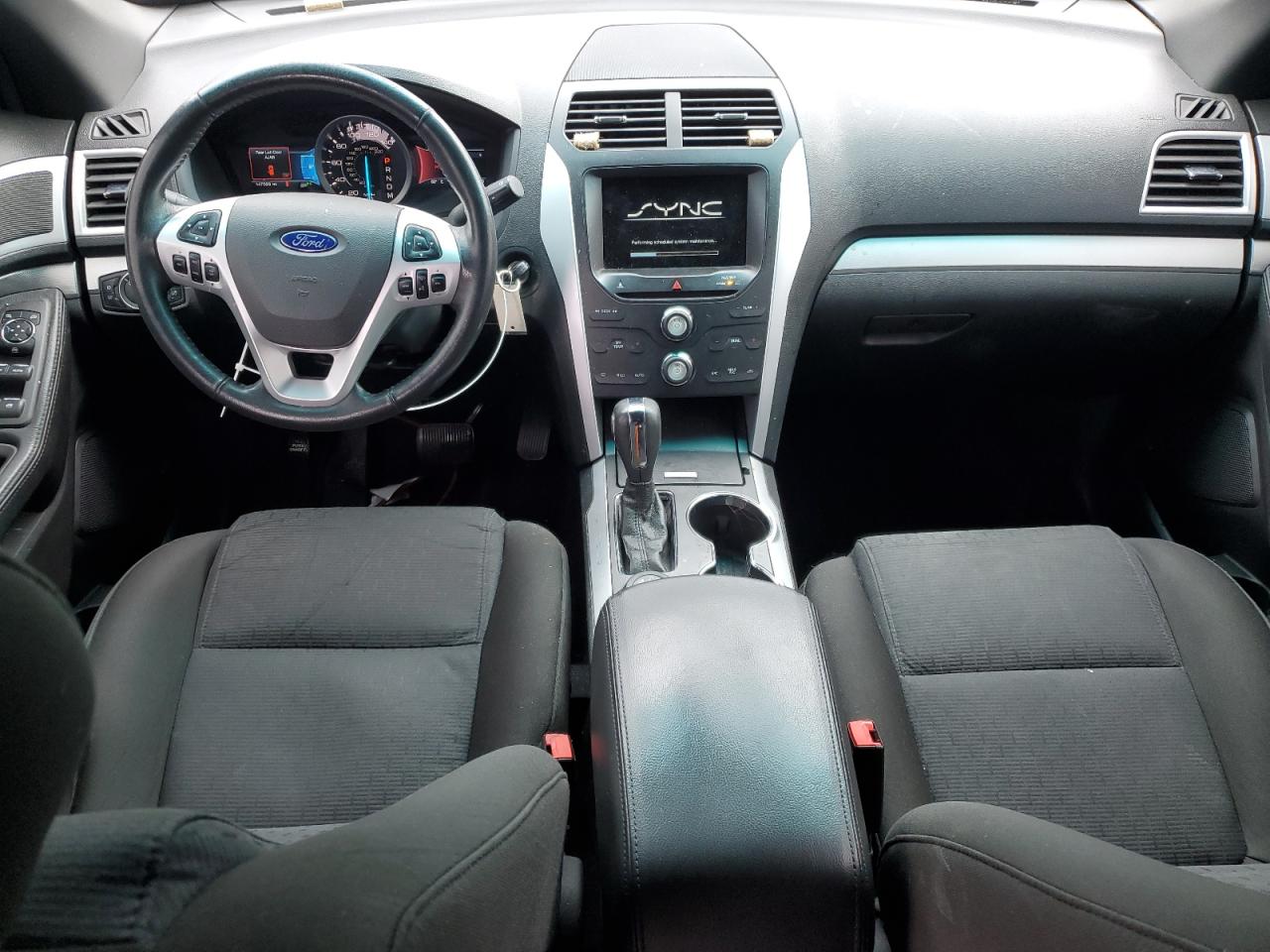 2015 FORD EXPLORER XLT photo 8