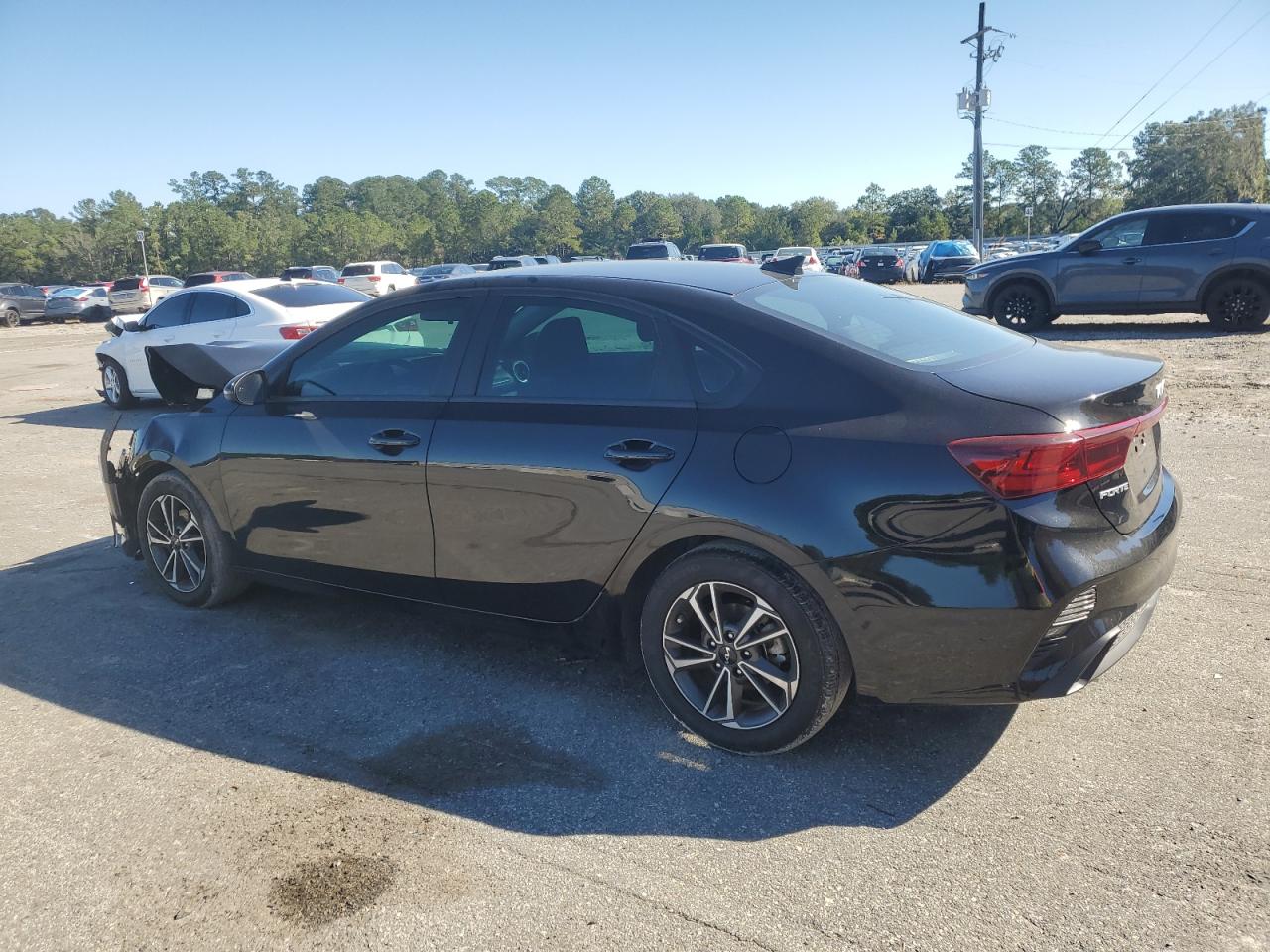 2024 KIA FORTE LXS photo 3