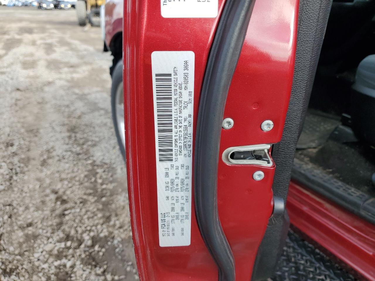 2015 RAM 1500 ST photo 23