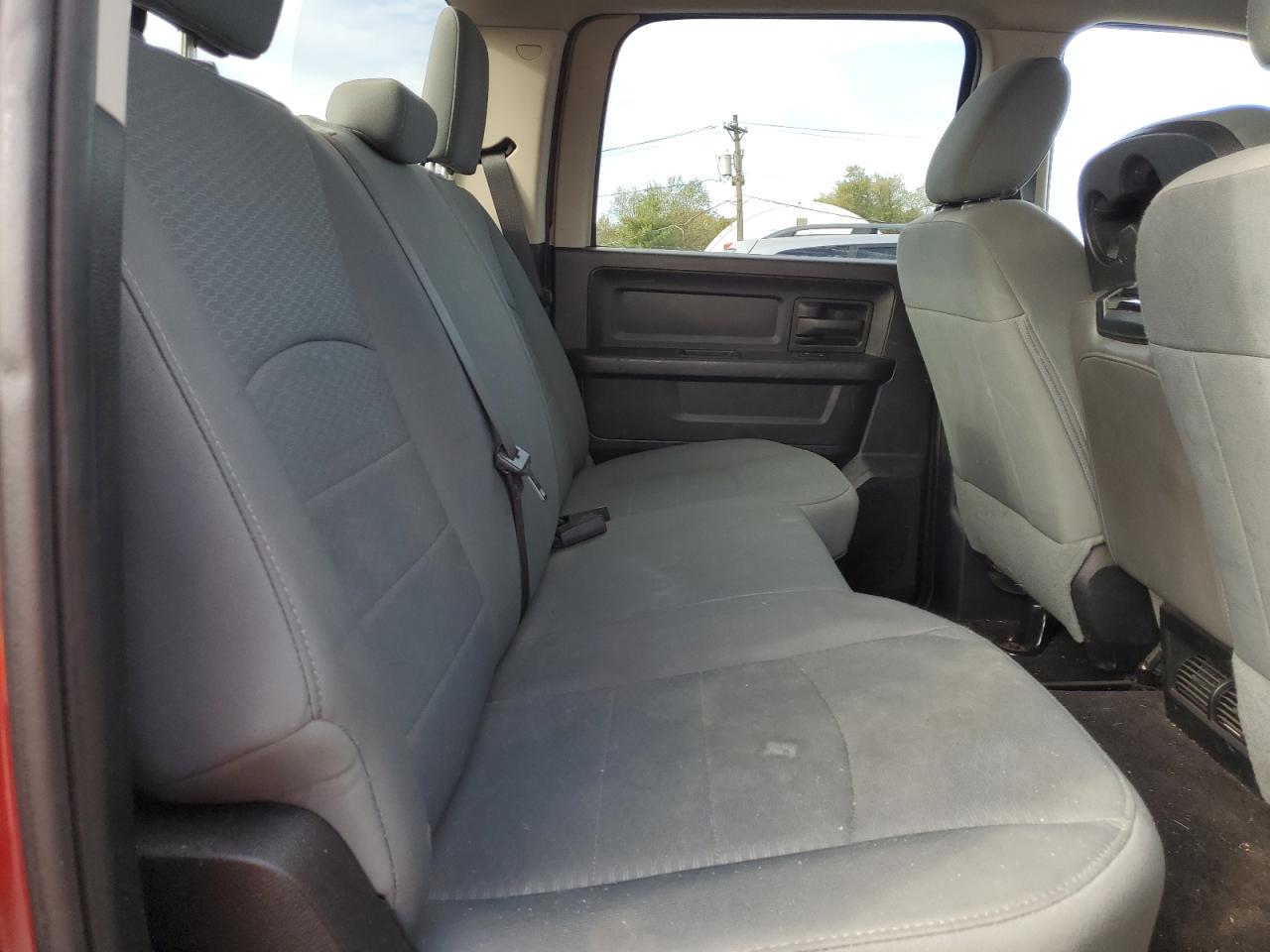 2015 RAM 1500 ST photo 19