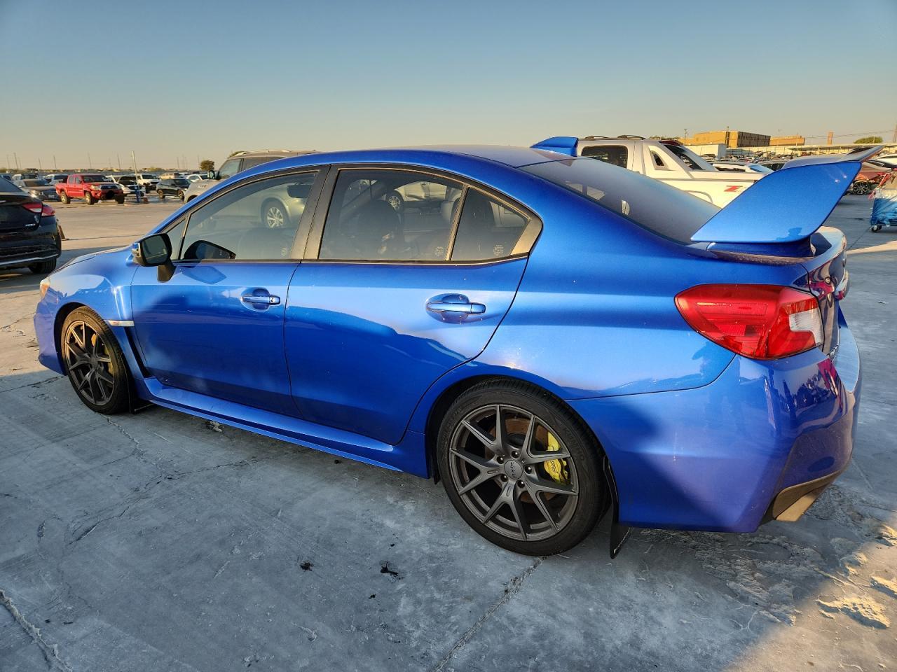 2019 SUBARU WRX STI photo 3