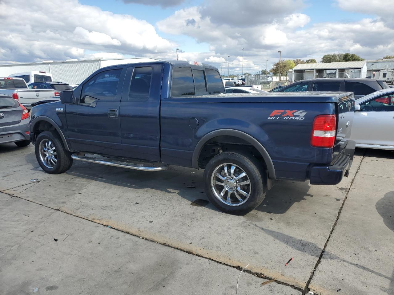 2005 FORD F150 photo 2