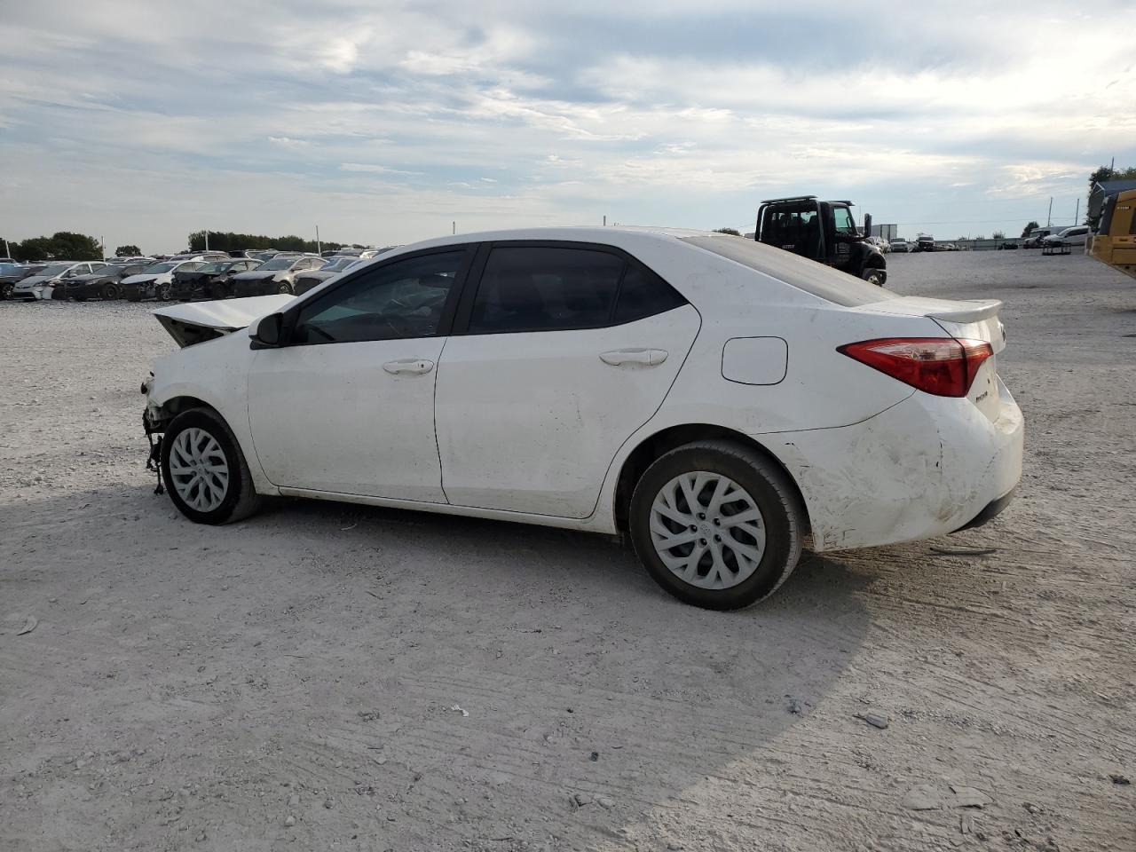 2018 TOYOTA COROLLA L photo 4