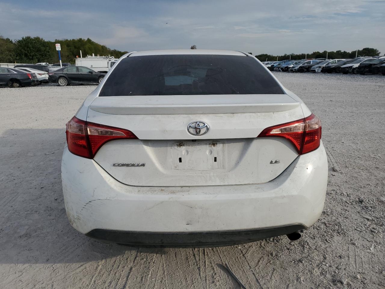 2018 TOYOTA COROLLA L photo 16