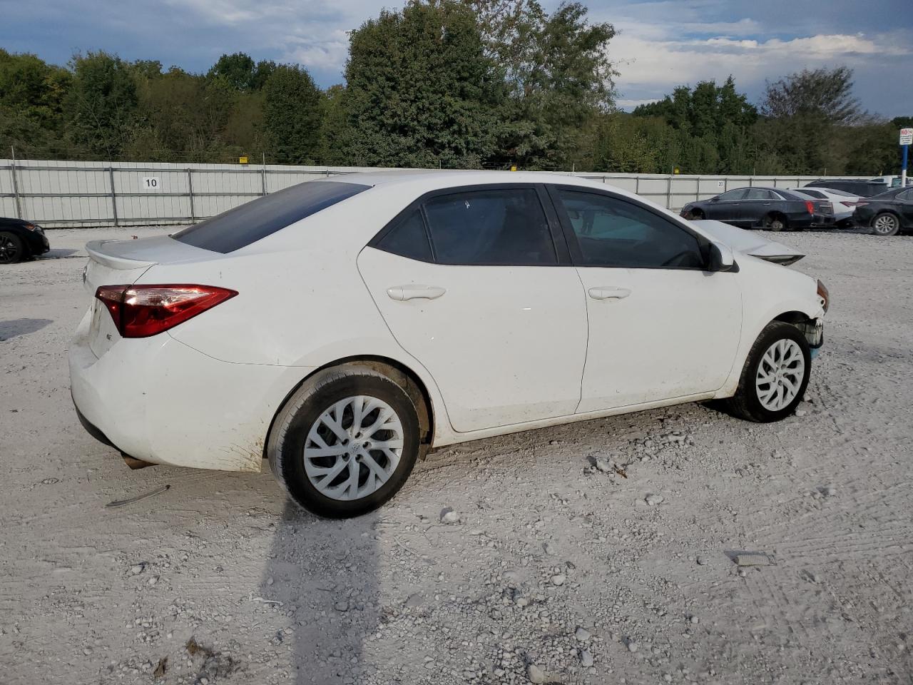 2018 TOYOTA COROLLA L photo 7