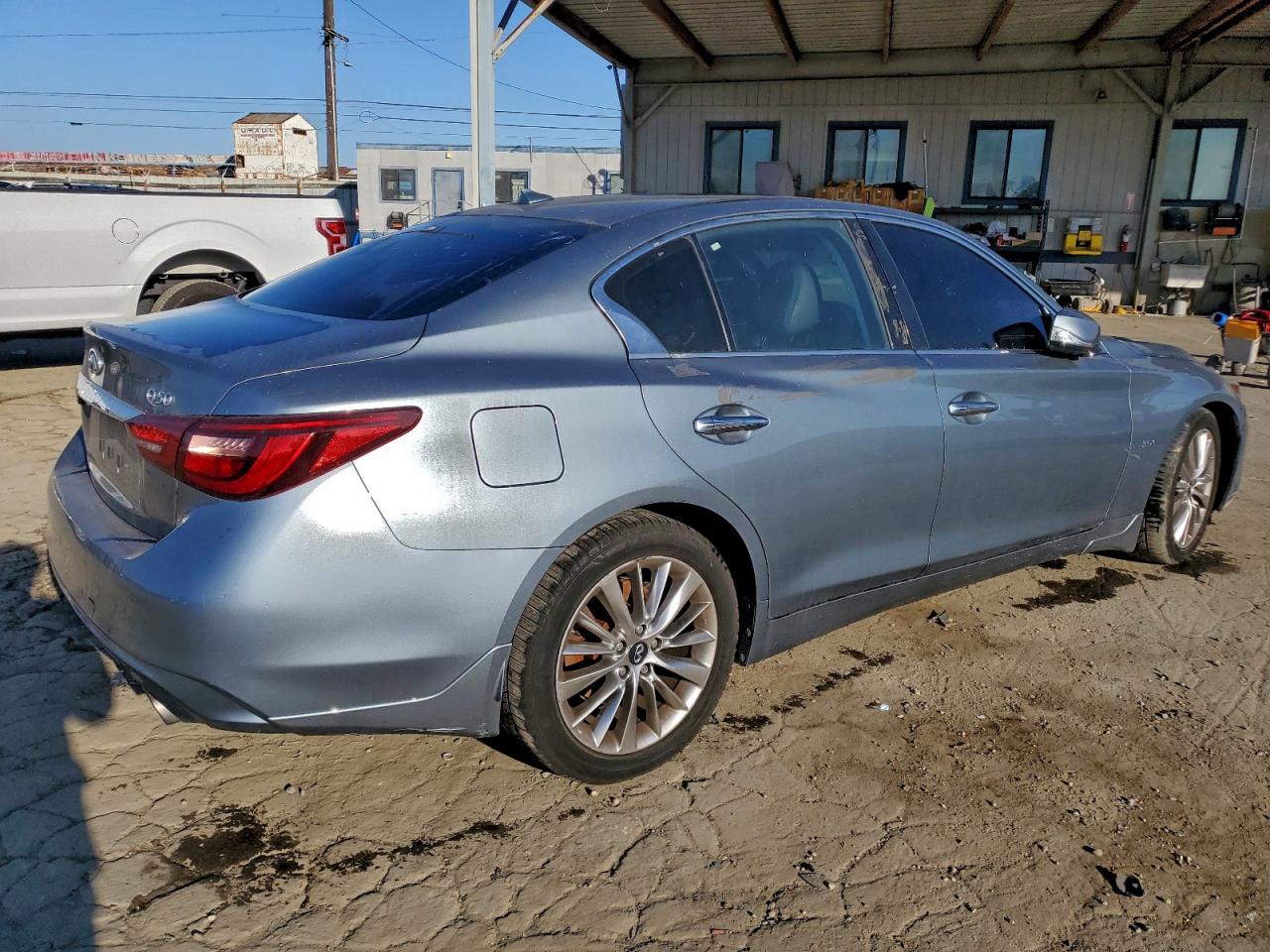 2018 INFINITI Q50 LUXE photo 5