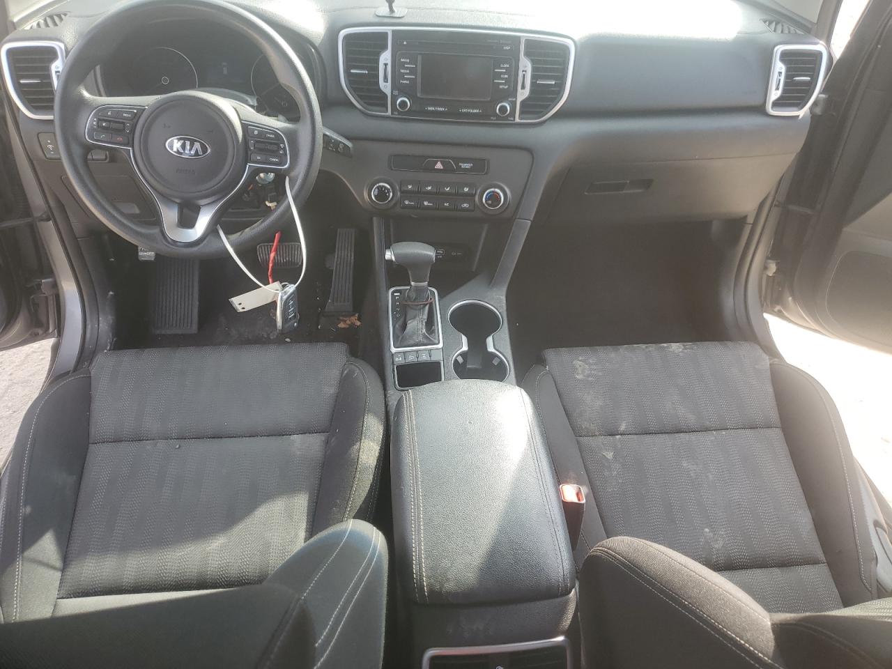 2017 KIA SPORTAGE LX photo 22