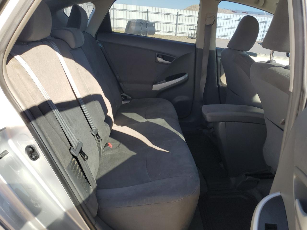 2010 TOYOTA PRIUS photo 10