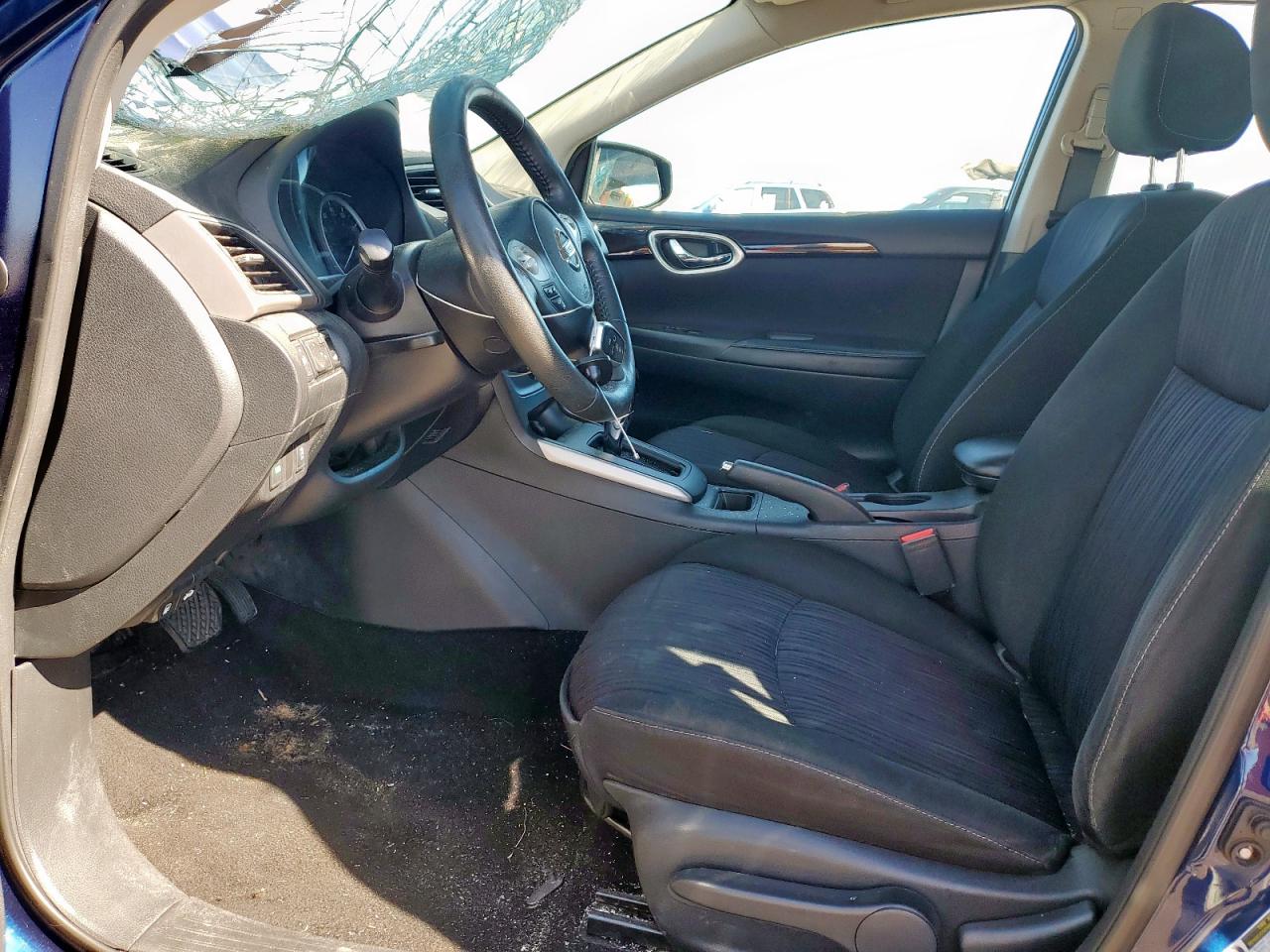 2019 NISSAN SENTRA S photo 7