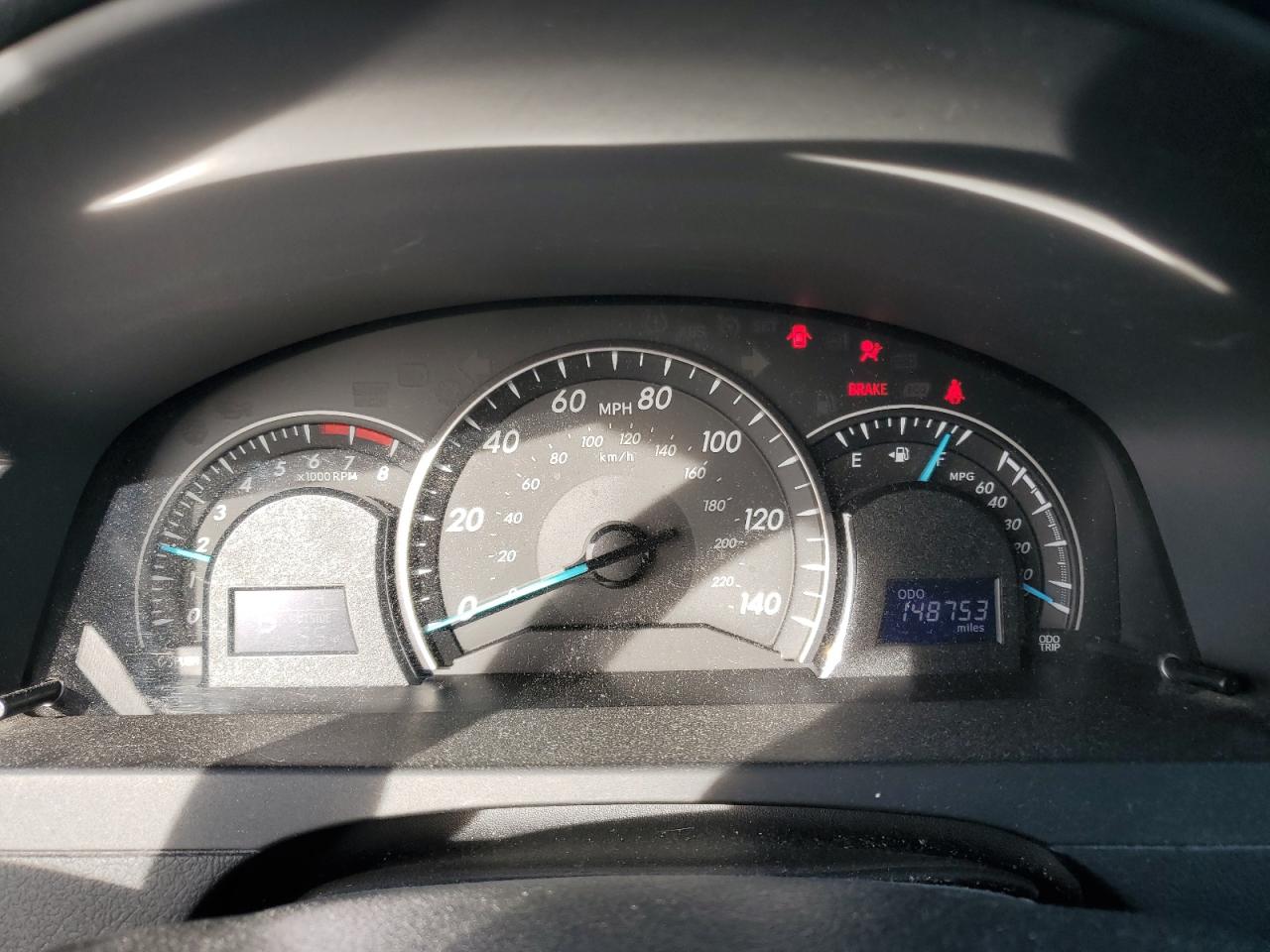 2012 TOYOTA CAMRY LE photo 17